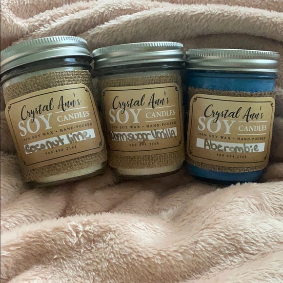 Hand poured soybean candles 12 oz glass jar - Picture 3 of 3